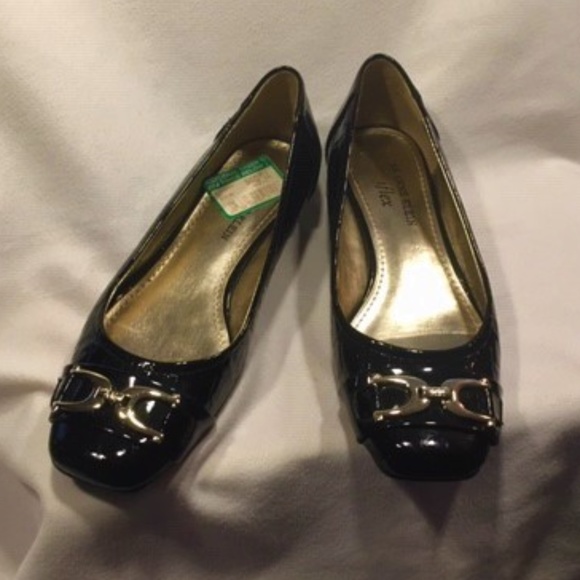 anne klein patent leather flats